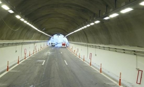 Пускат движението без ограничения в тунел Витиня (ВИДЕО+СНИМКИ)